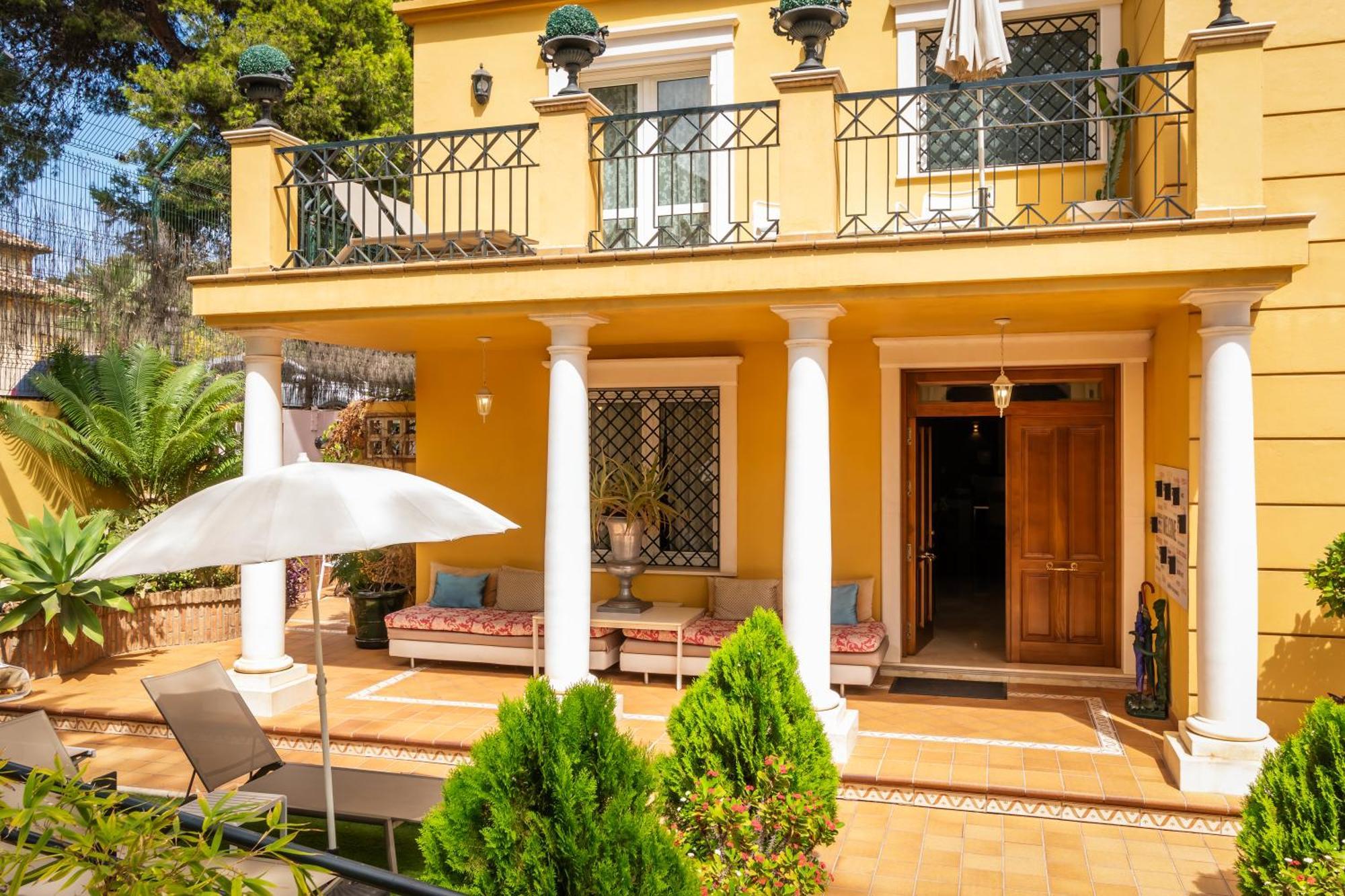 Bypillow Villa Lorena Adults Recommended — Photos 3